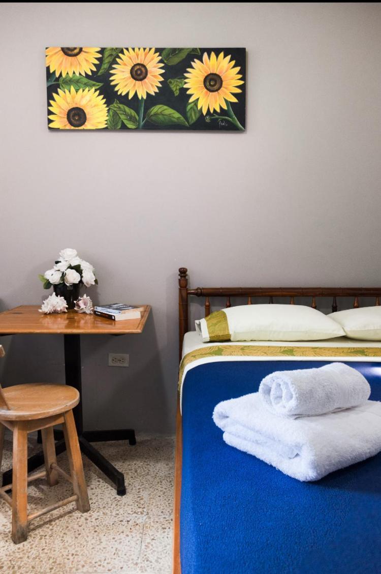 ホテル Casa Betancourt Salinas エクステリア 写真