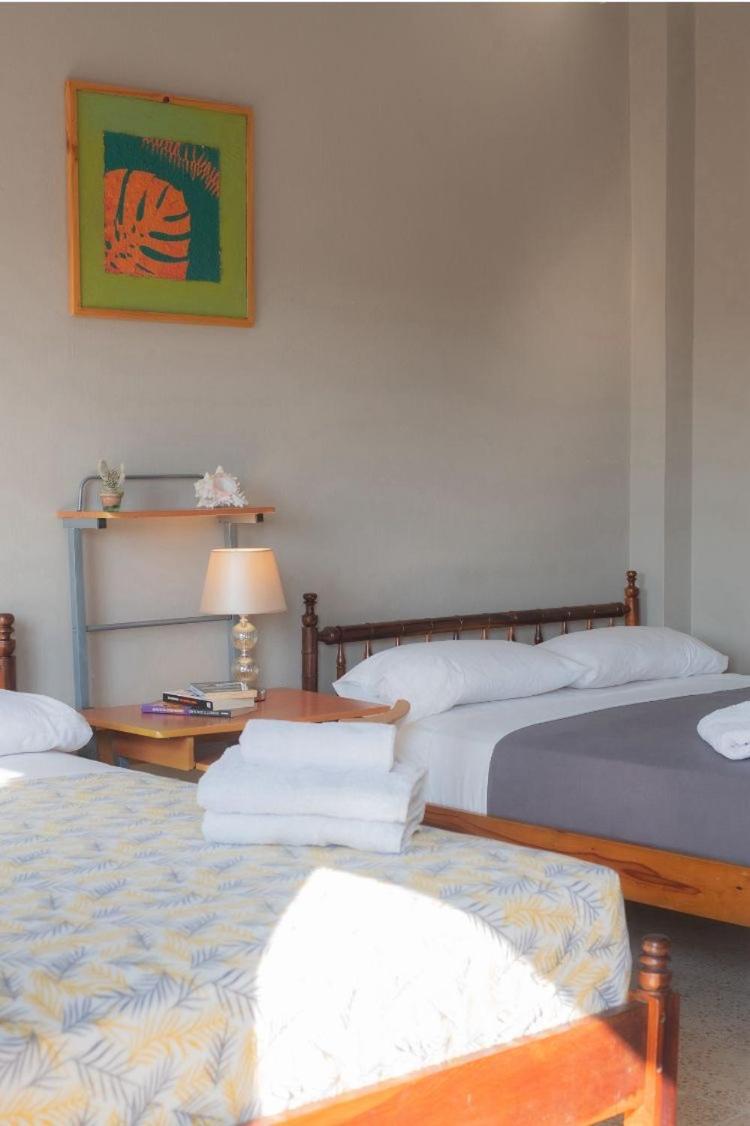 ホテル Casa Betancourt Salinas エクステリア 写真