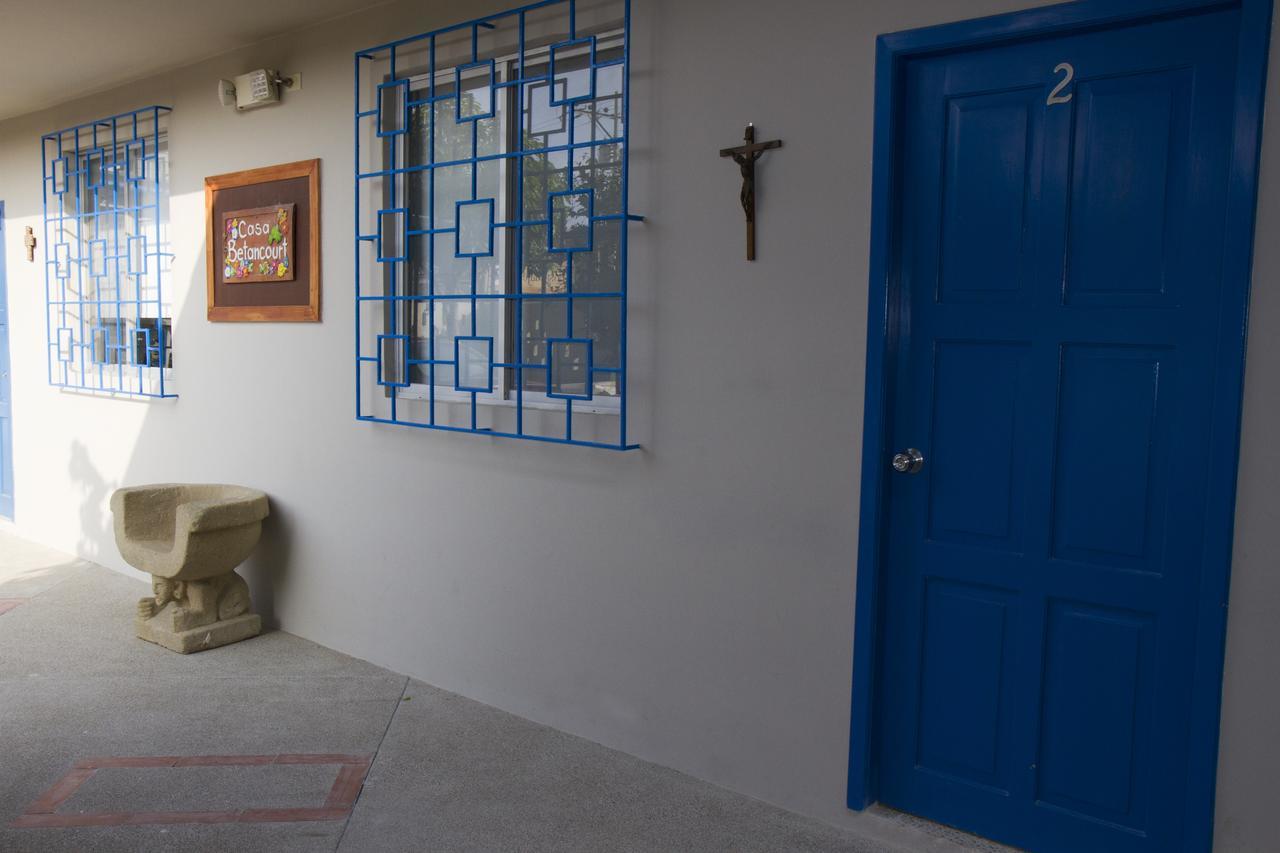 ホテル Casa Betancourt Salinas エクステリア 写真